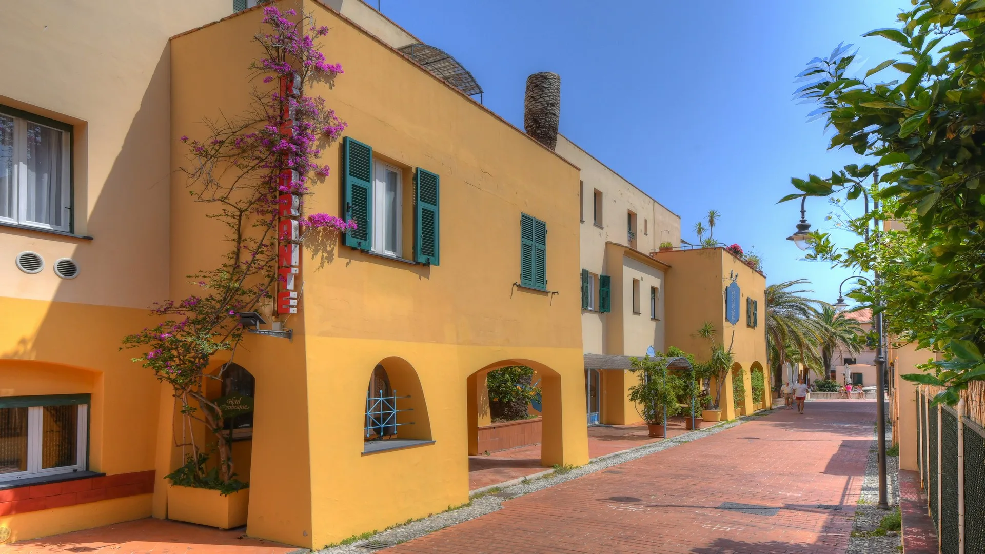 The Saracen village by the sea — Hotel Arabesque, Varigotti (Finale Ligure)